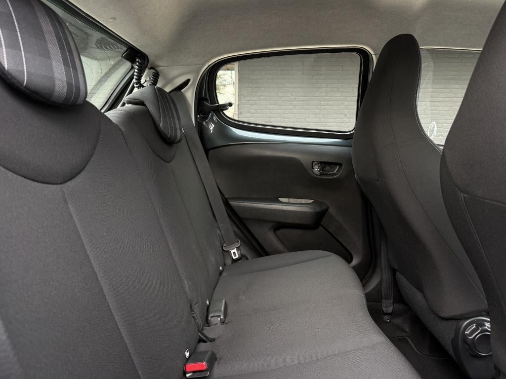 Peugeot 108 1.0 e-vti allure // apple carplay // android auto //