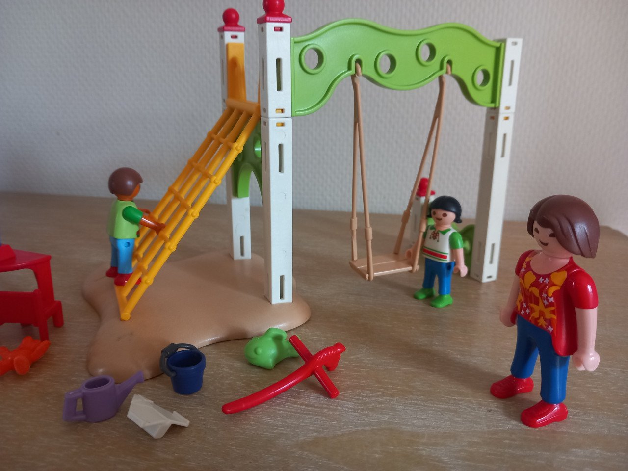 Playmobil schooltje met buitenspeelplaats setnr 5634