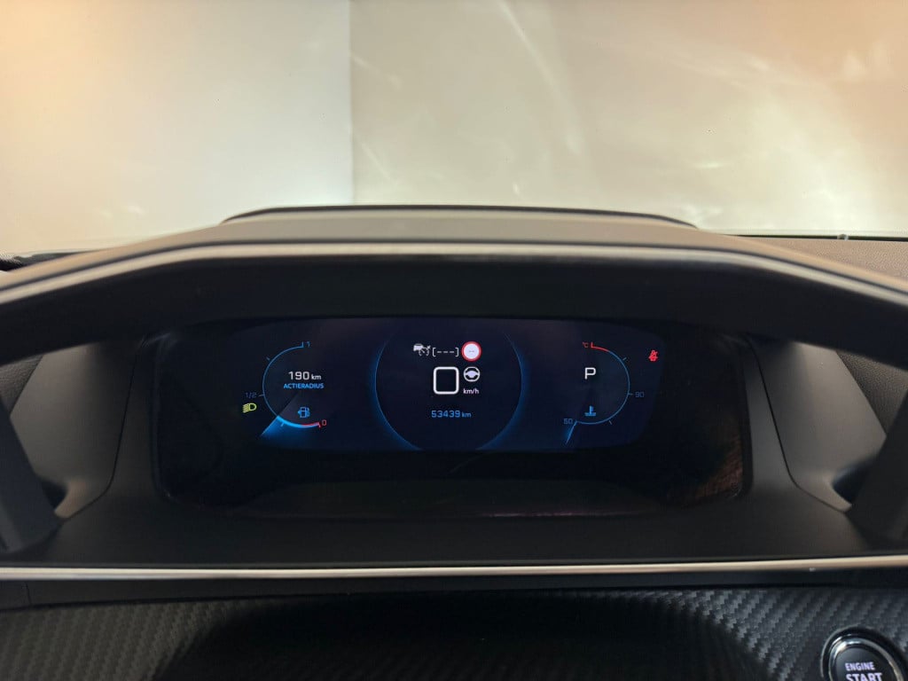 Peugeot 2008 1.2 puretech allure pack