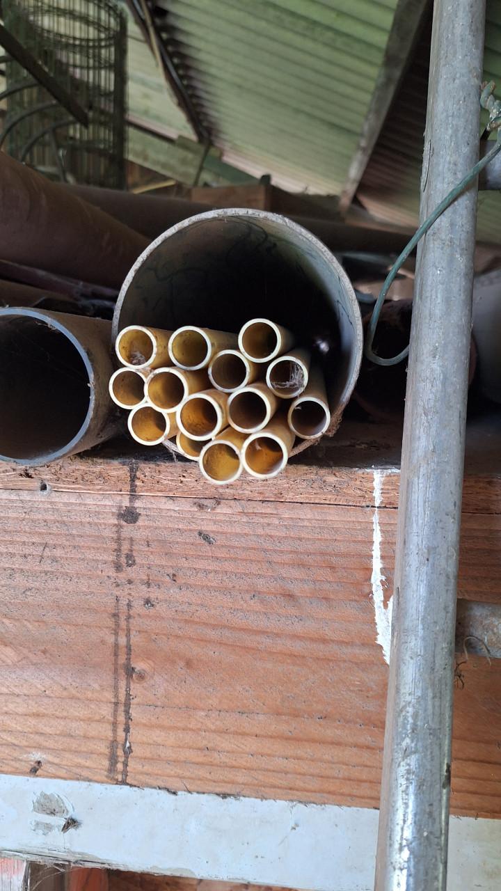 Divers electrisch voorinstallatiematriaal te koop