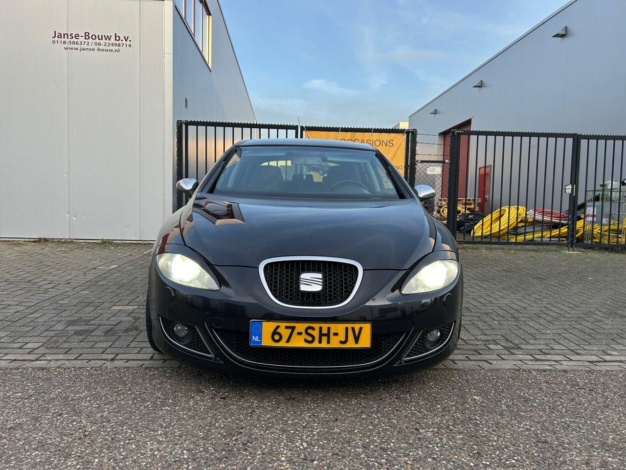 Seat Leon 2.0 TFSI Sport-up CARPLAY/STOELVERWARMING/DURE GELUIDSINSTALLATIE