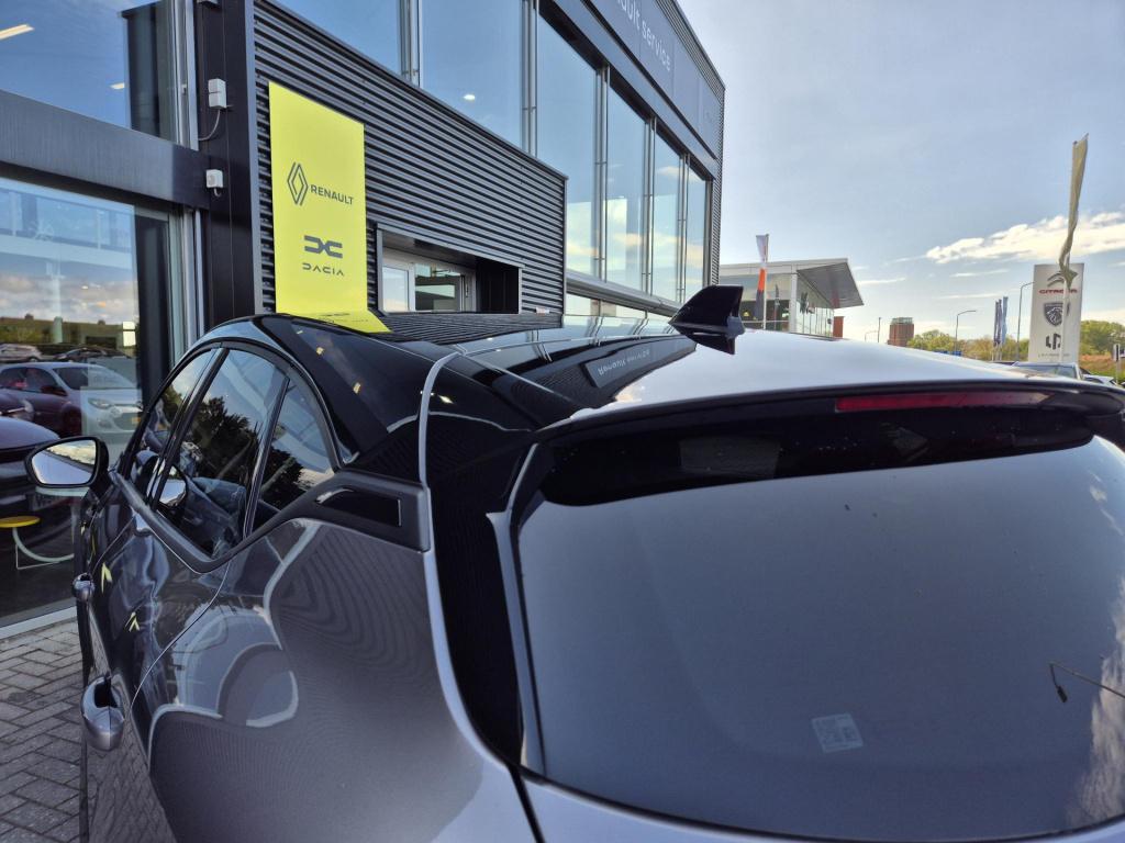 Renault Captur 1.6 e-tech full hybrid 145 techno nw. model!, all season ban