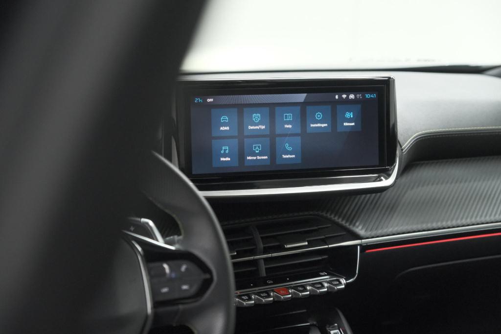 Peugeot 2008 1.2 hybrid 145 gt | camera | apple carplay | parkeersensoren