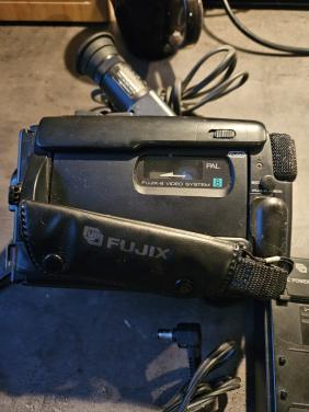 Vintage Fujix-8 M890 Videocamera HI8- 8mm incl accessoires