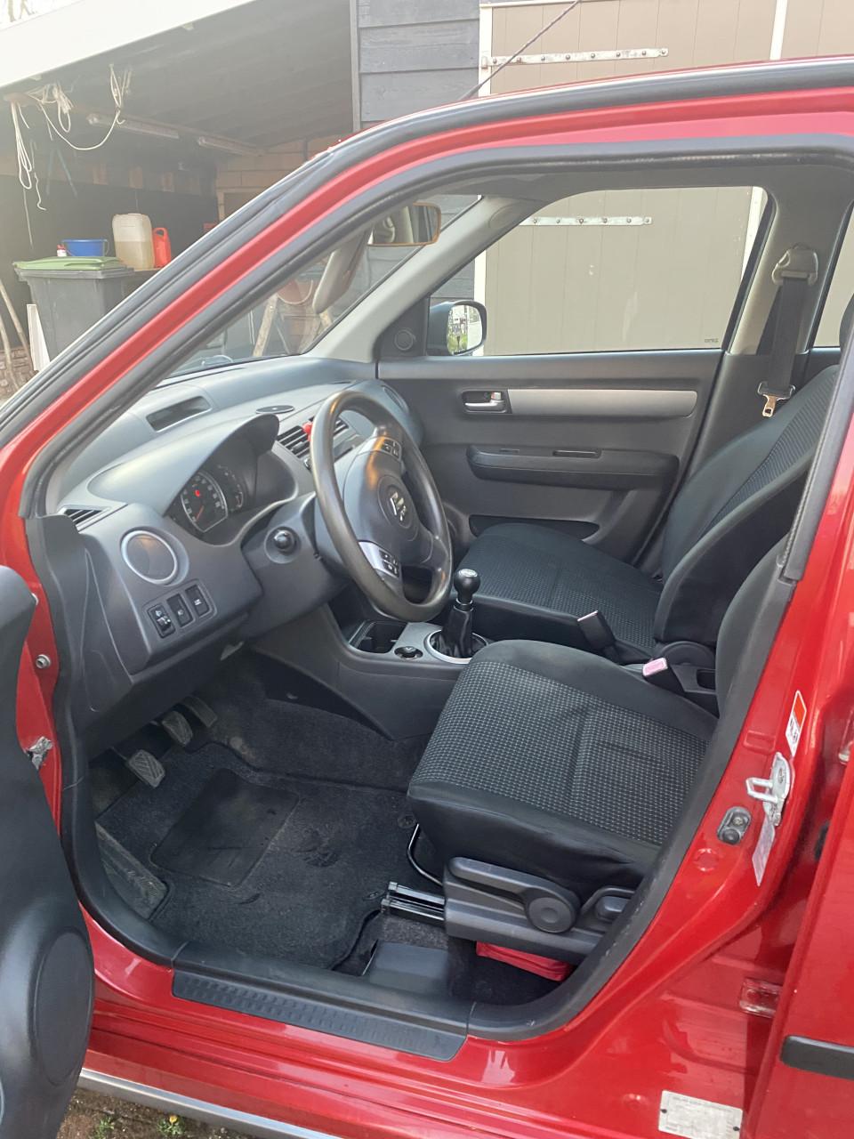 Sportieve betrouwbare Suzuki Swift 1.5 2005