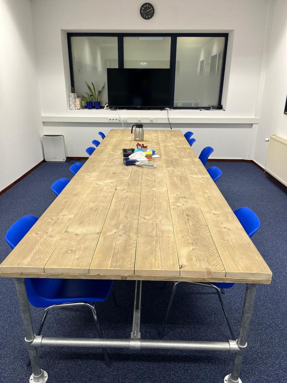 TE HUUR 34m2 kantoor/bedrijfsruimte in Goes