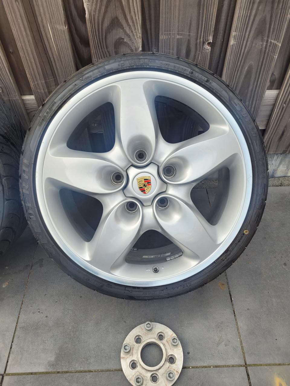 Te koop porsche velgen 18inch