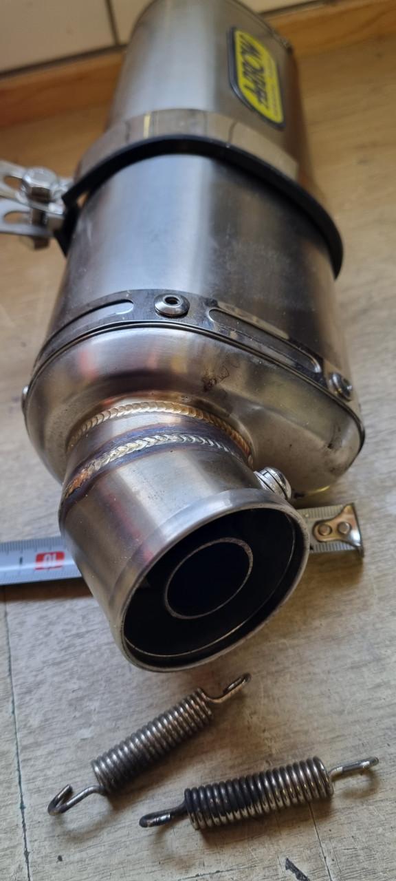 Uitlaatdemper RVS met verwijderbaar db killer.