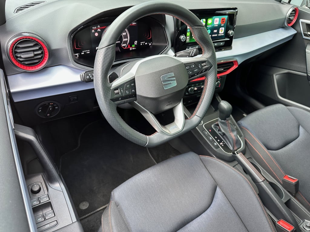 Seat Ibiza 1.0 ecotsi 116pk dsg fr | led | 18 inch | camera | carplay | ada
