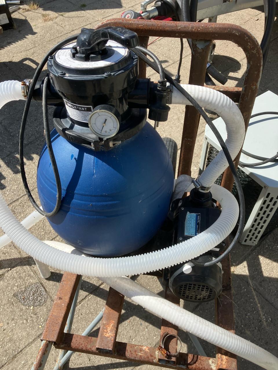 Pomp en warmtepomp zwembad