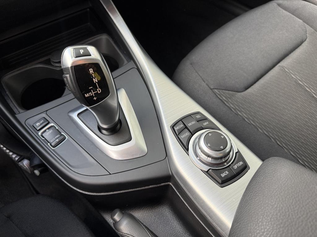 BMW 1 Serie 118i 170pk automaat executive business 5-drs