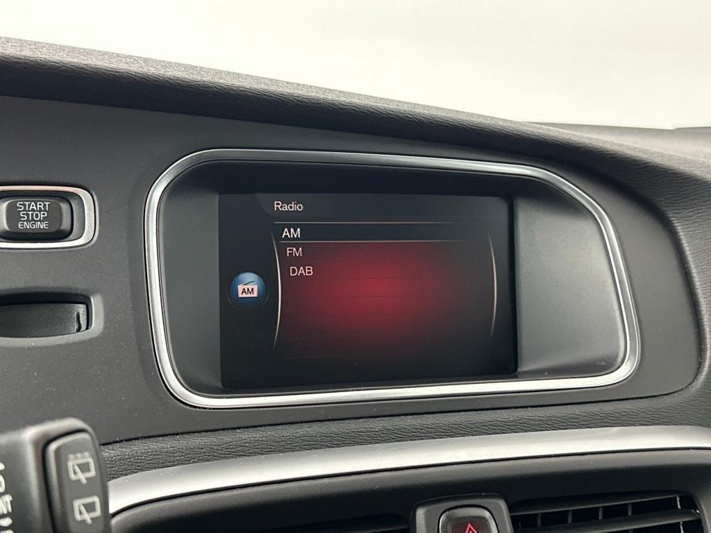 Volvo V40 t3 153pk aut6 polar+ sport| pano| camera| h&k sound| dab+