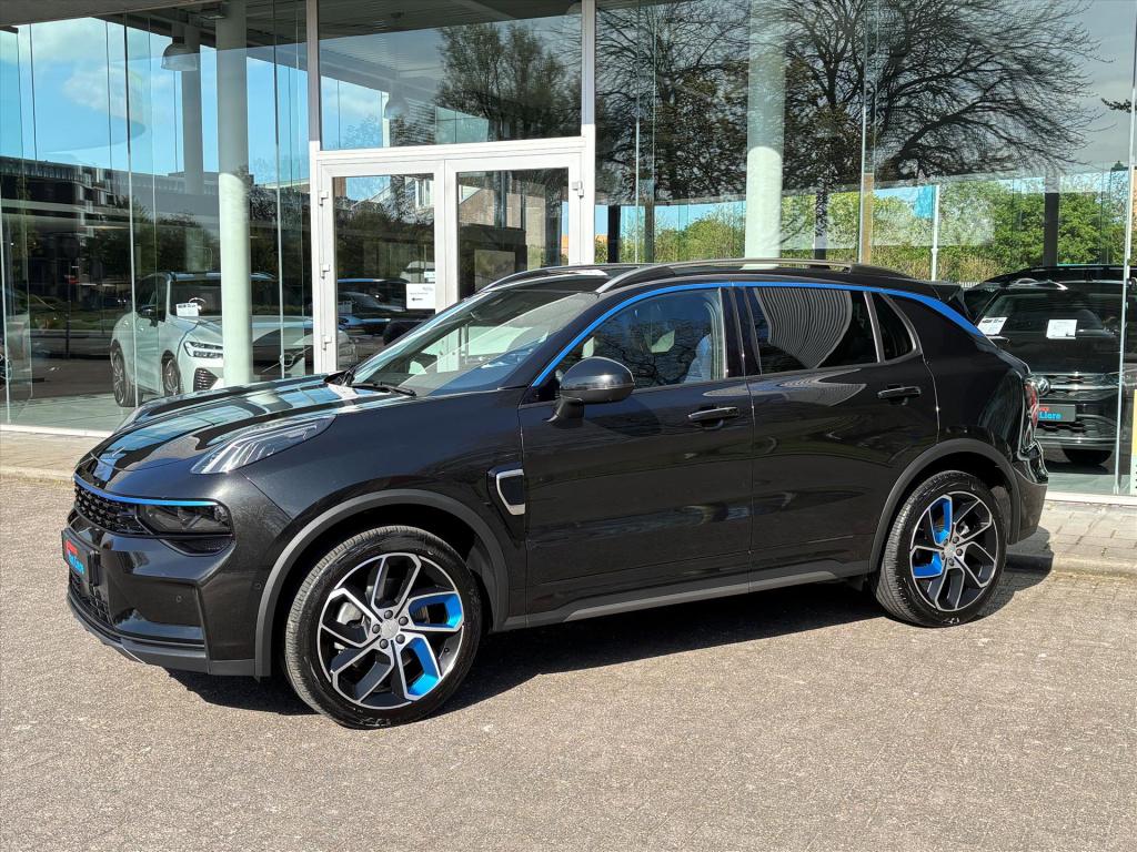 Lynk & Co 01 1.5td 261pk phev 7dcth| schuifdak|navi|my'24| 1e eigenaar| rij