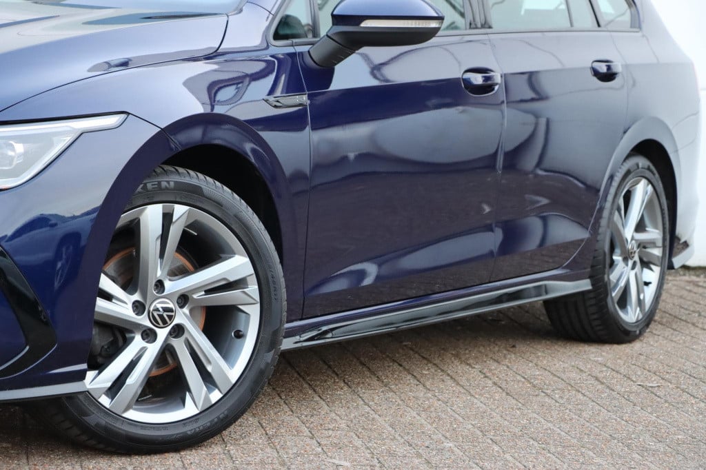 Volkswagen Golf variant 1.5 etsi r-line 150pk dsg7