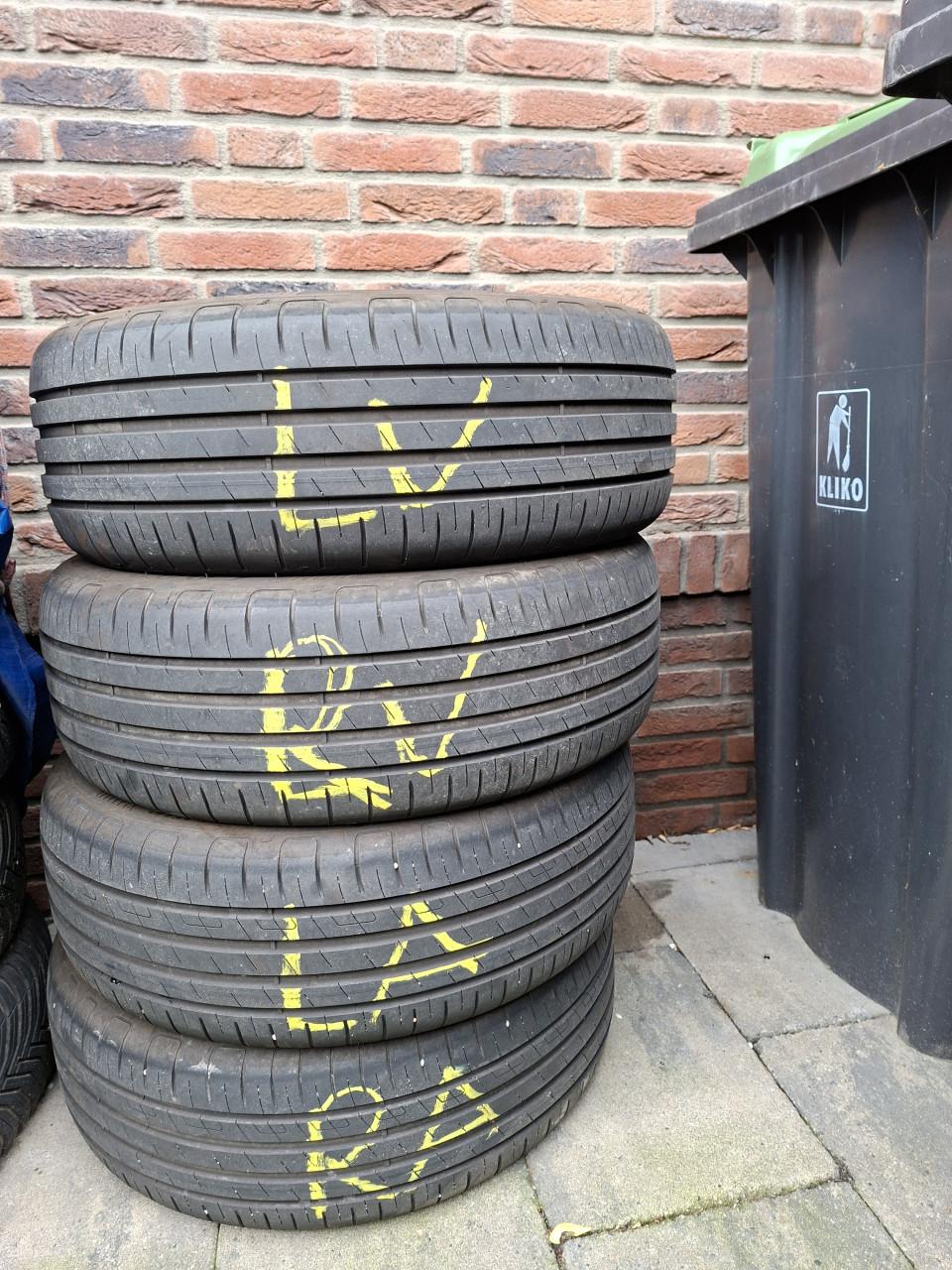 4x Good Year Efficient Grip