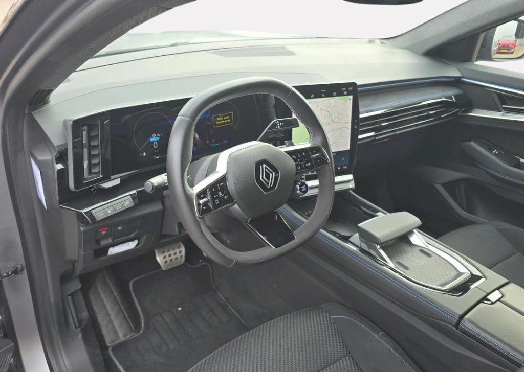 Renault Austral 1.2 e-tech full hybrid 200 iconic esprit alpine