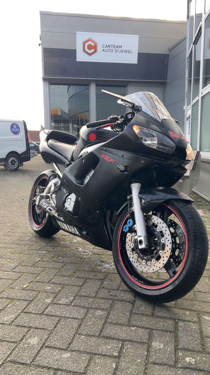 Yamaha r6 uit 2003