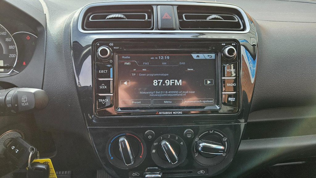 Mitsubishi Space Star 1.2 connect pro