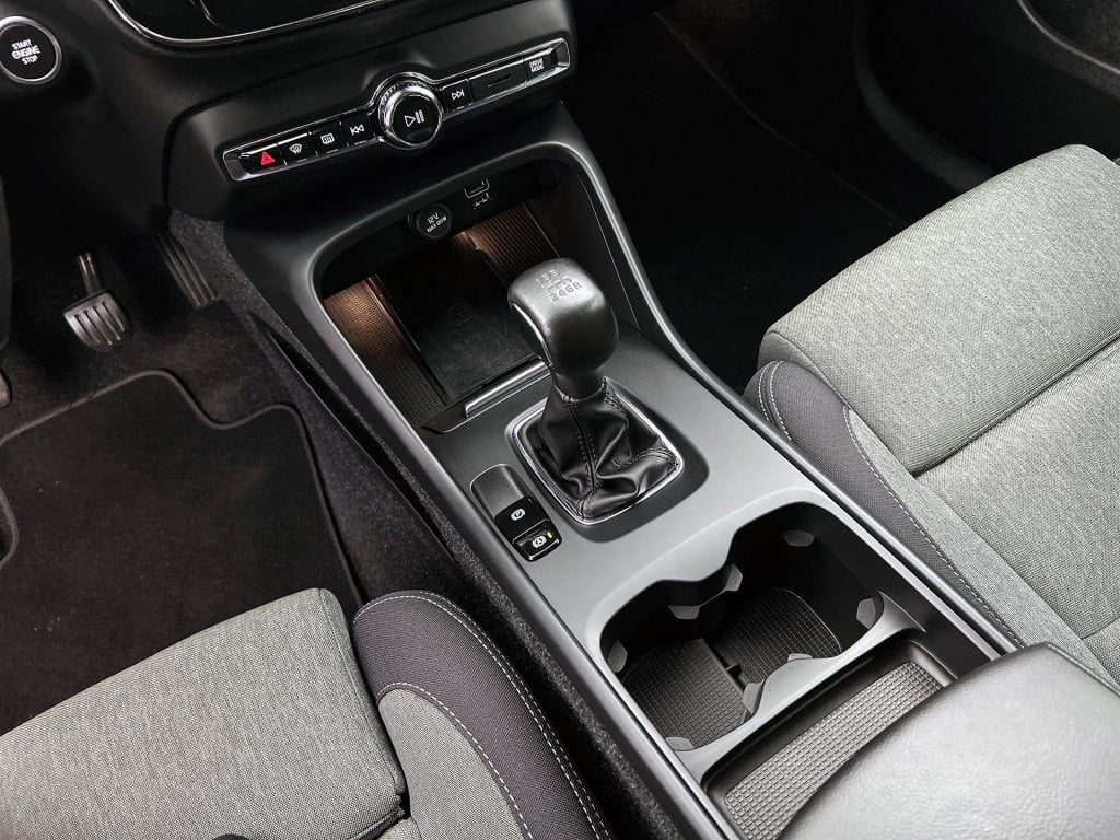 Volvo XC40 1.5 t2 core | lmv | parker sensoren | cruise control | navigatie