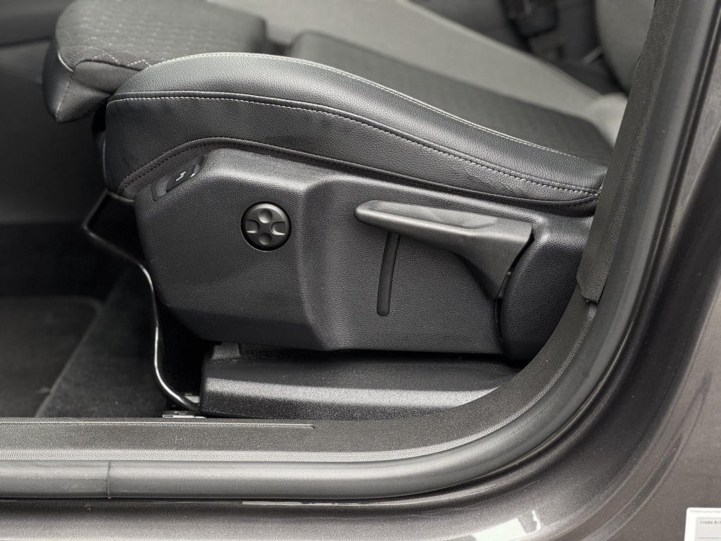 Opel Grandland X 1.2 turbo business + | trekhaak | navigatie | camera | app