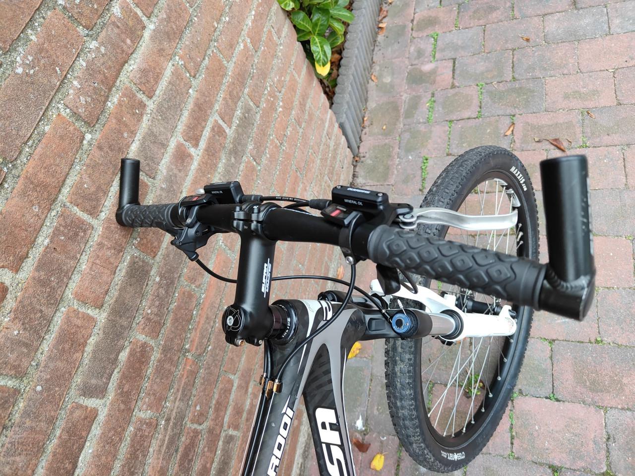 Sensa mountainbike Carbon zeer lichte fiets deore Rock Shox