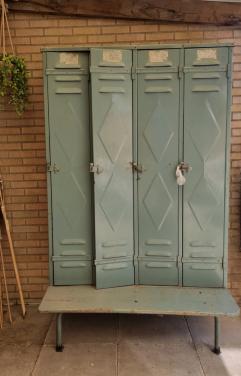 Vintage lockerkast