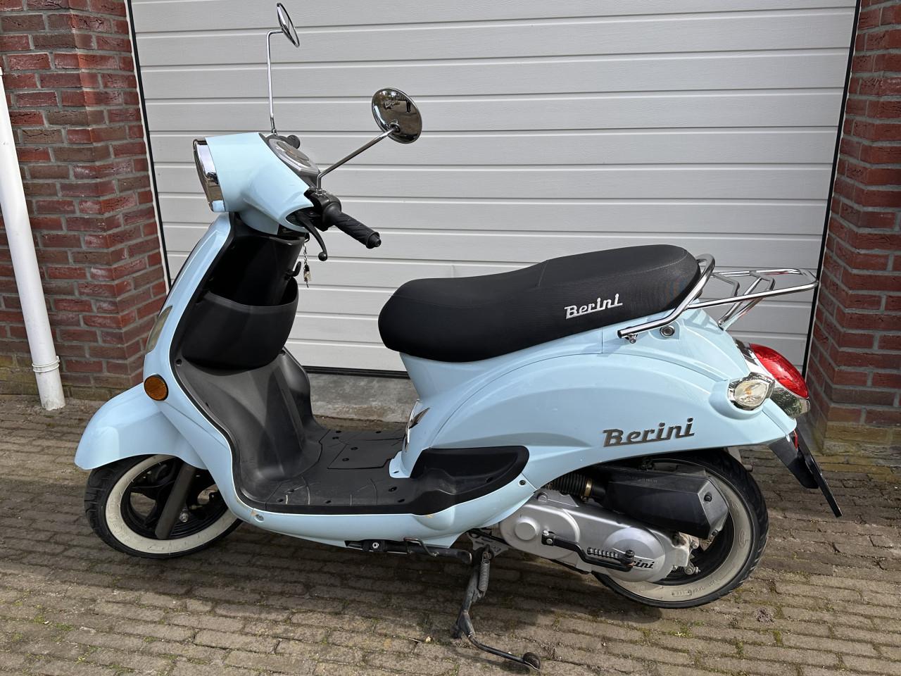 Berini New City scooter (45km)