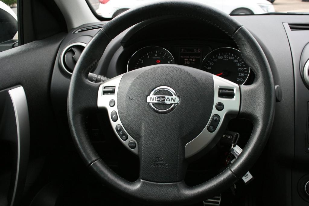 Nissan Qashqai 1.6 connect edition / pano / afn. trekhaak / camera
