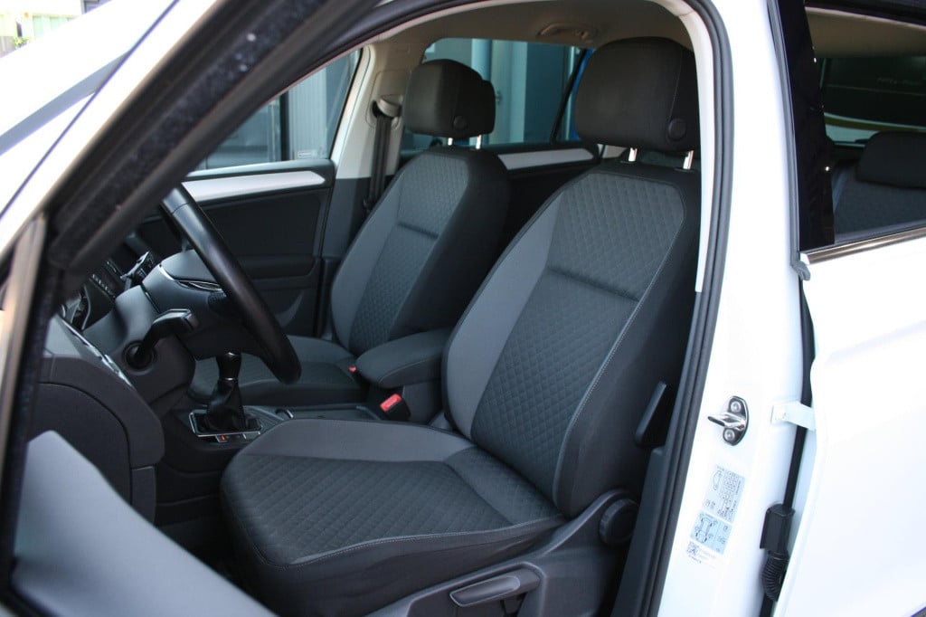 Volkswagen Tiguan 1.4 tsi r-line / connected series