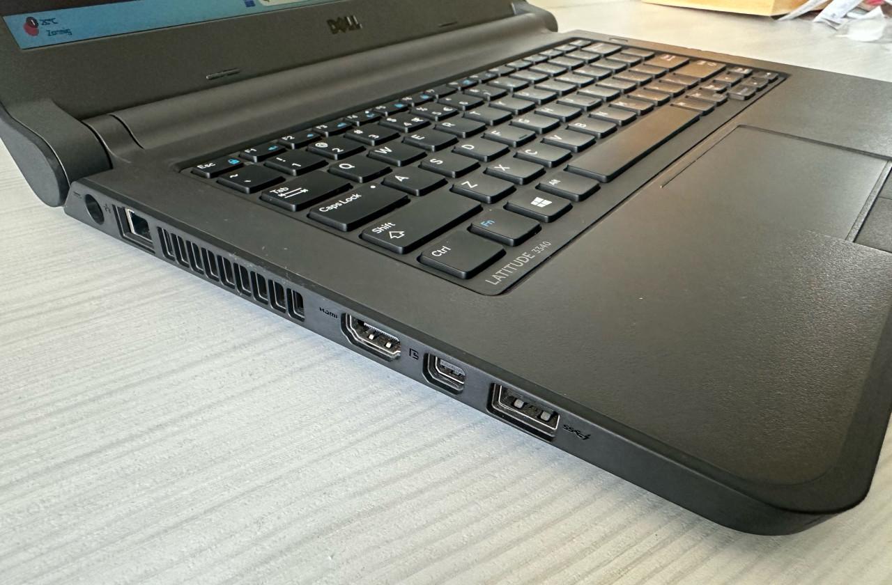 Dell Latitude 13 3340/Intel Core i3/8GB ram/Windows11/