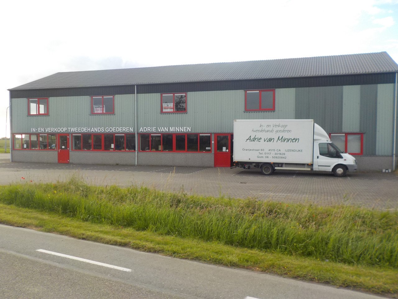 Mooie kwaliteit leren hoekbank 300 x 145 cm + 2zits 170 cm in zeer goede st