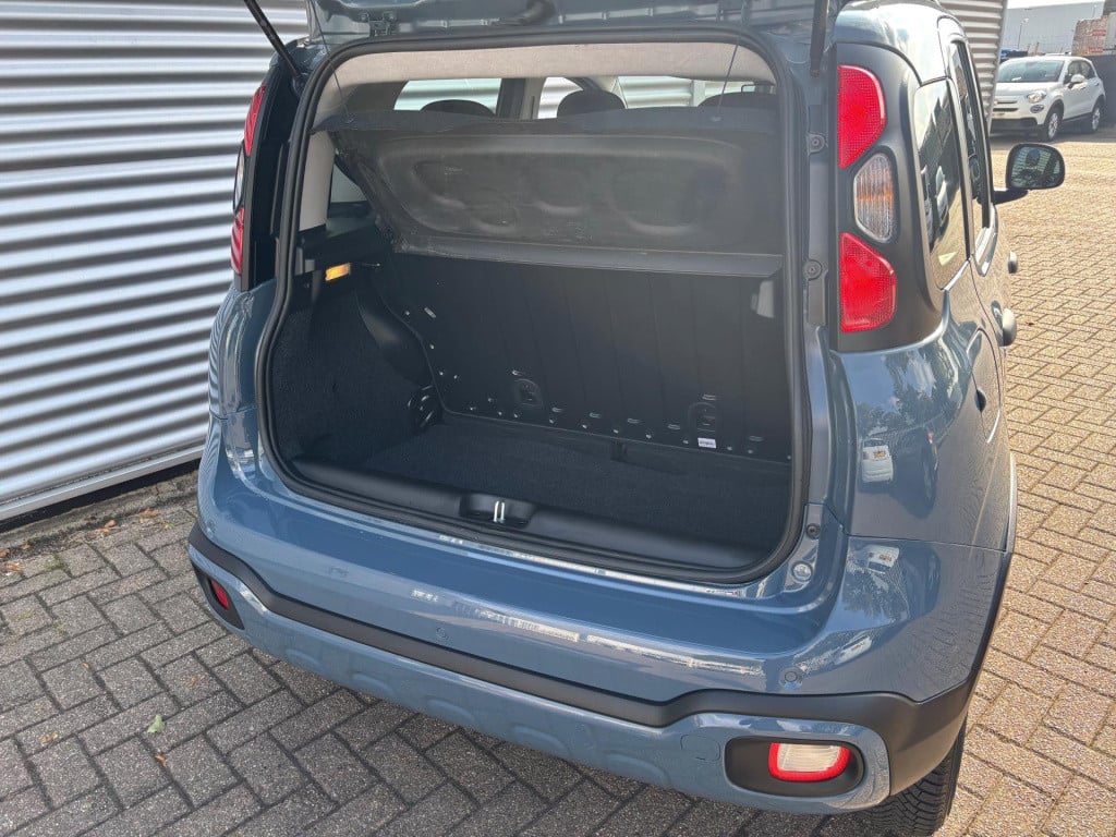 Fiat Panda 1.0 hybrid cross