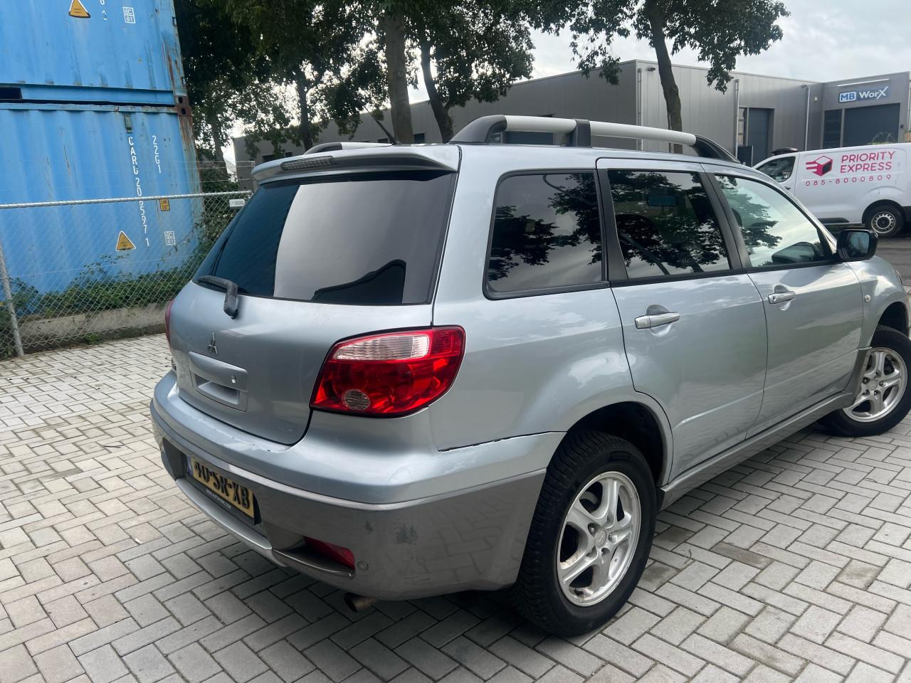 Mitsubishi Outlander Sport 2.0 Invite +
