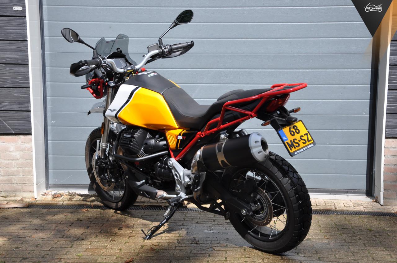Moto Guzzi V85TT Evocative