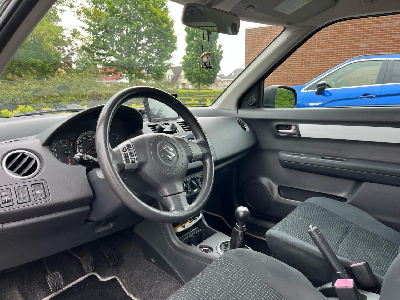 Suzuki swift 1.3 3D 2007