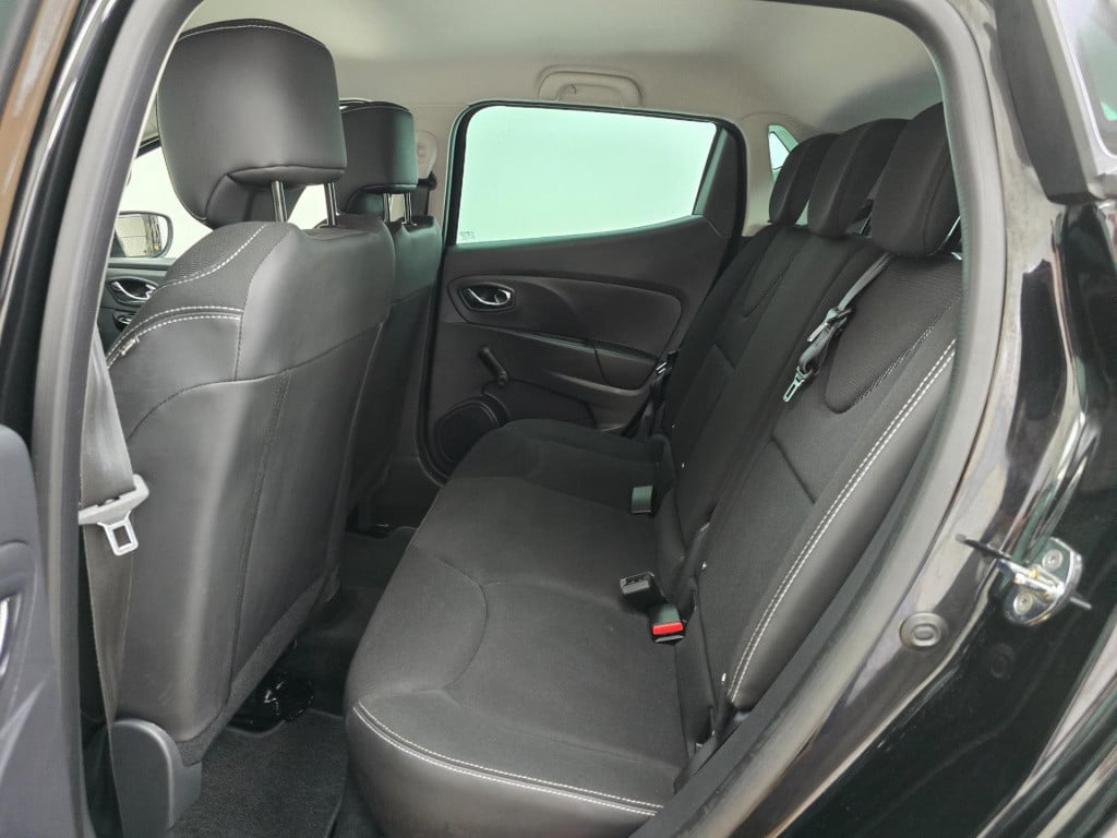 Renault Clio occasion zuinige auto en cruisecontrol | tweedehands renault c