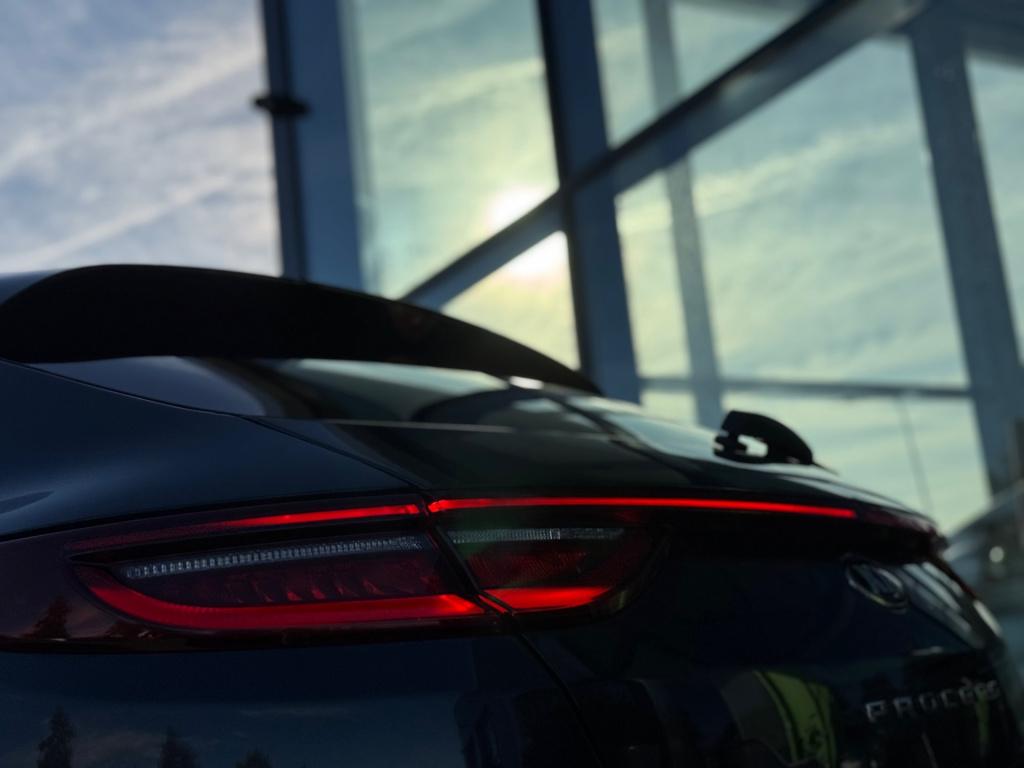 Kia Proceed 1.4 t-gdi gt-plusline * panoramadak * camera * stoel + stuurver