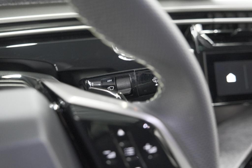 Peugeot 3008 1.2 hybrid 136 gt | pack winter | camera | adaptieve cruise co