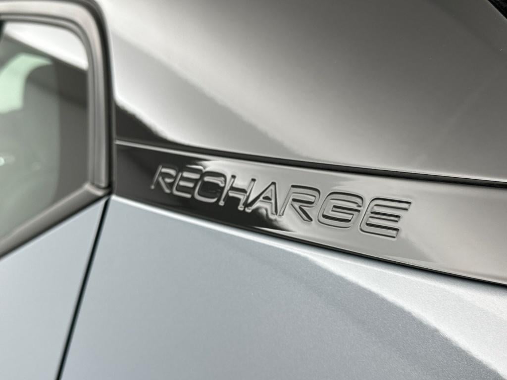 Volvo XC40 t5 262pk recharge r-design| pano| 360camera| ada.cruise| keyless
