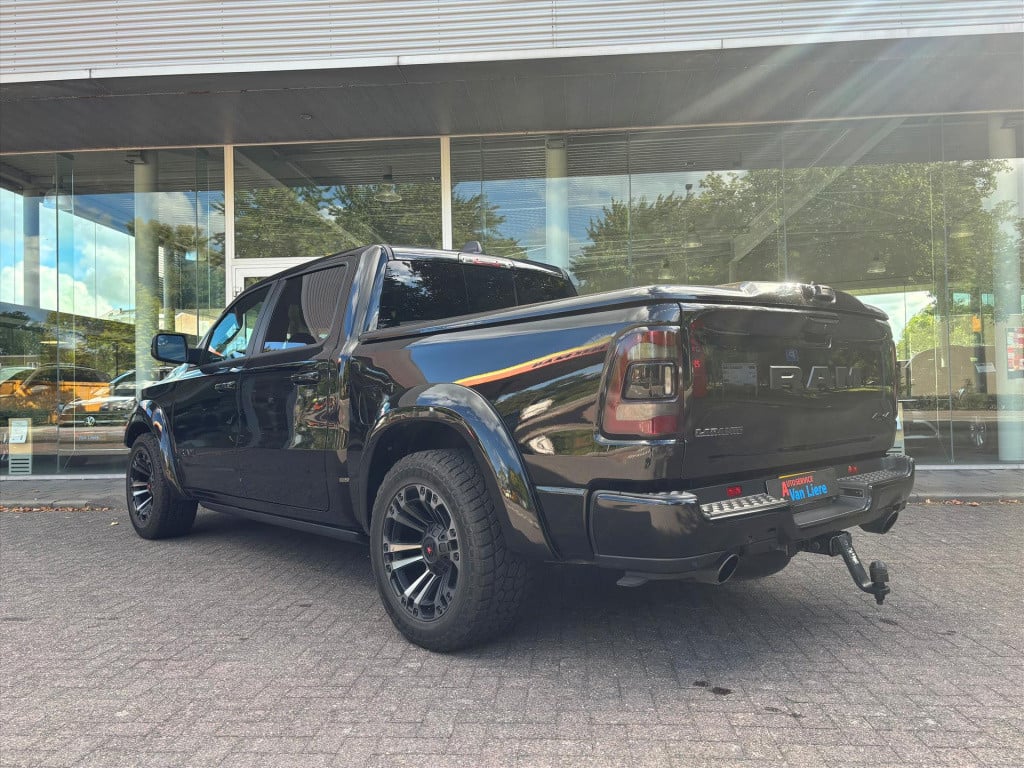 Ram 1500 ram 1500 laramie night| luchtvering|smoke pack|bpm vrij| rijklaarp