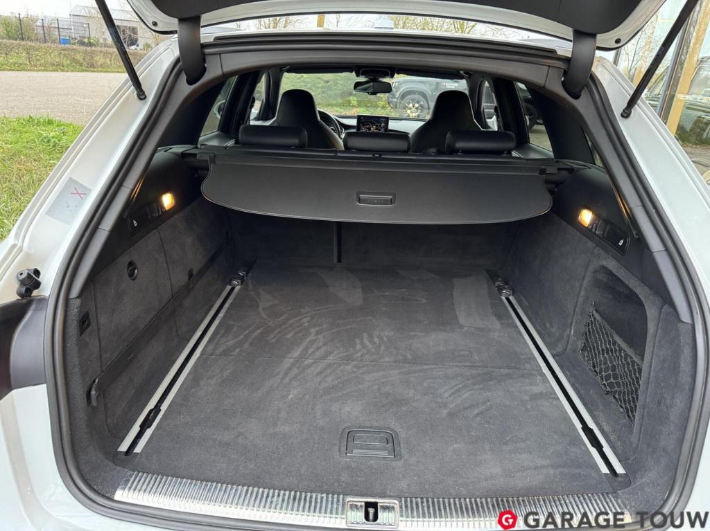 Audi A6 avant 3.0 tfsi quattro pro line s 435pk rs stoelen