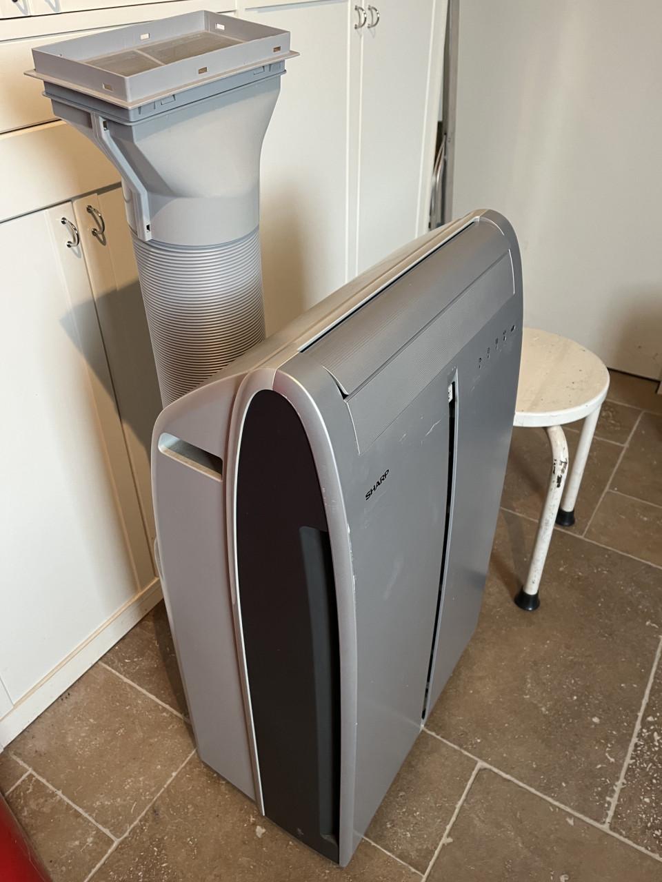 Airco Sharp verrijdbaar model CV-P09FR