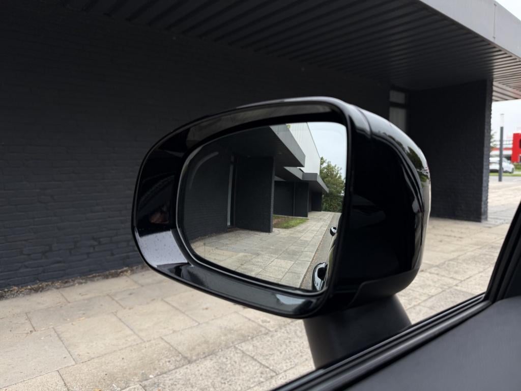 Volvo XC60 2.0 t5 awd r-design - trekhaak - 43.000km! -