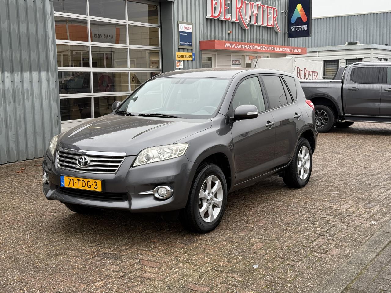 Toyota RAV4 - 2.0 VVTi Dynamic 2WD