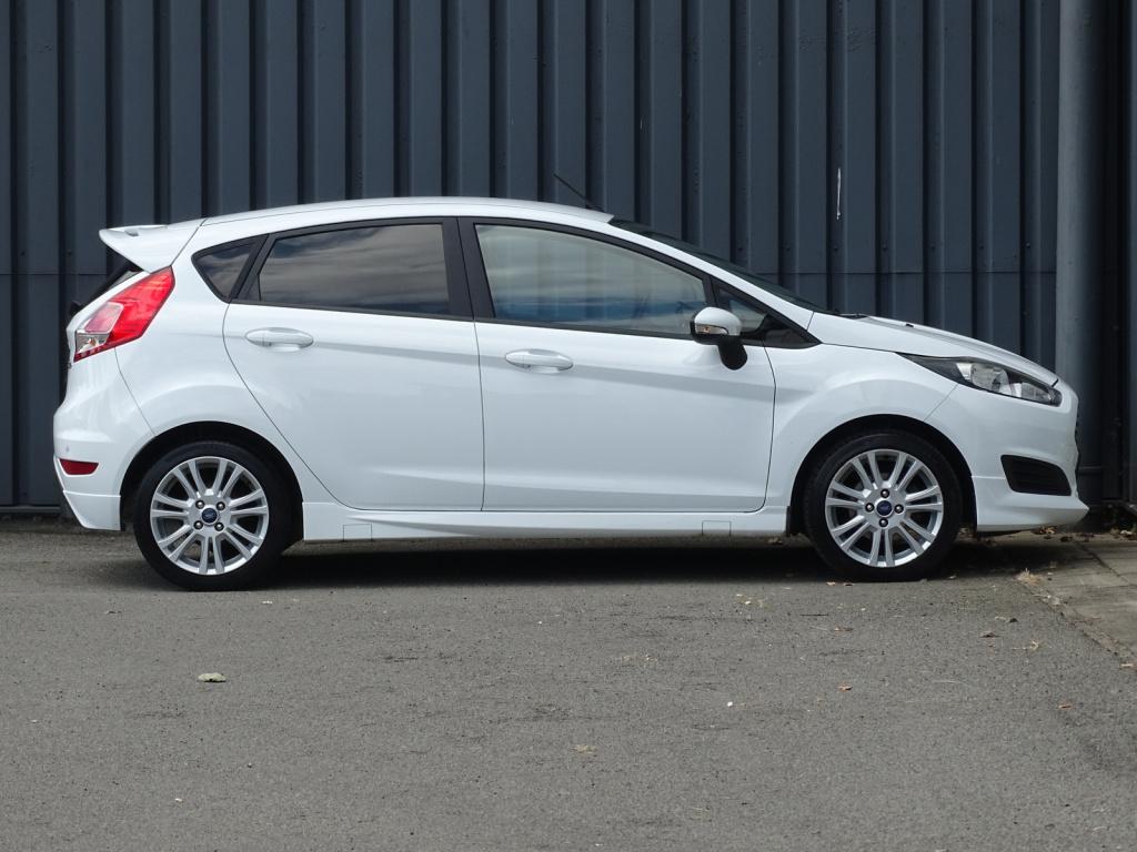 Ford Fiesta 1.0 ecoboost hot hatch | navi | bluetooth