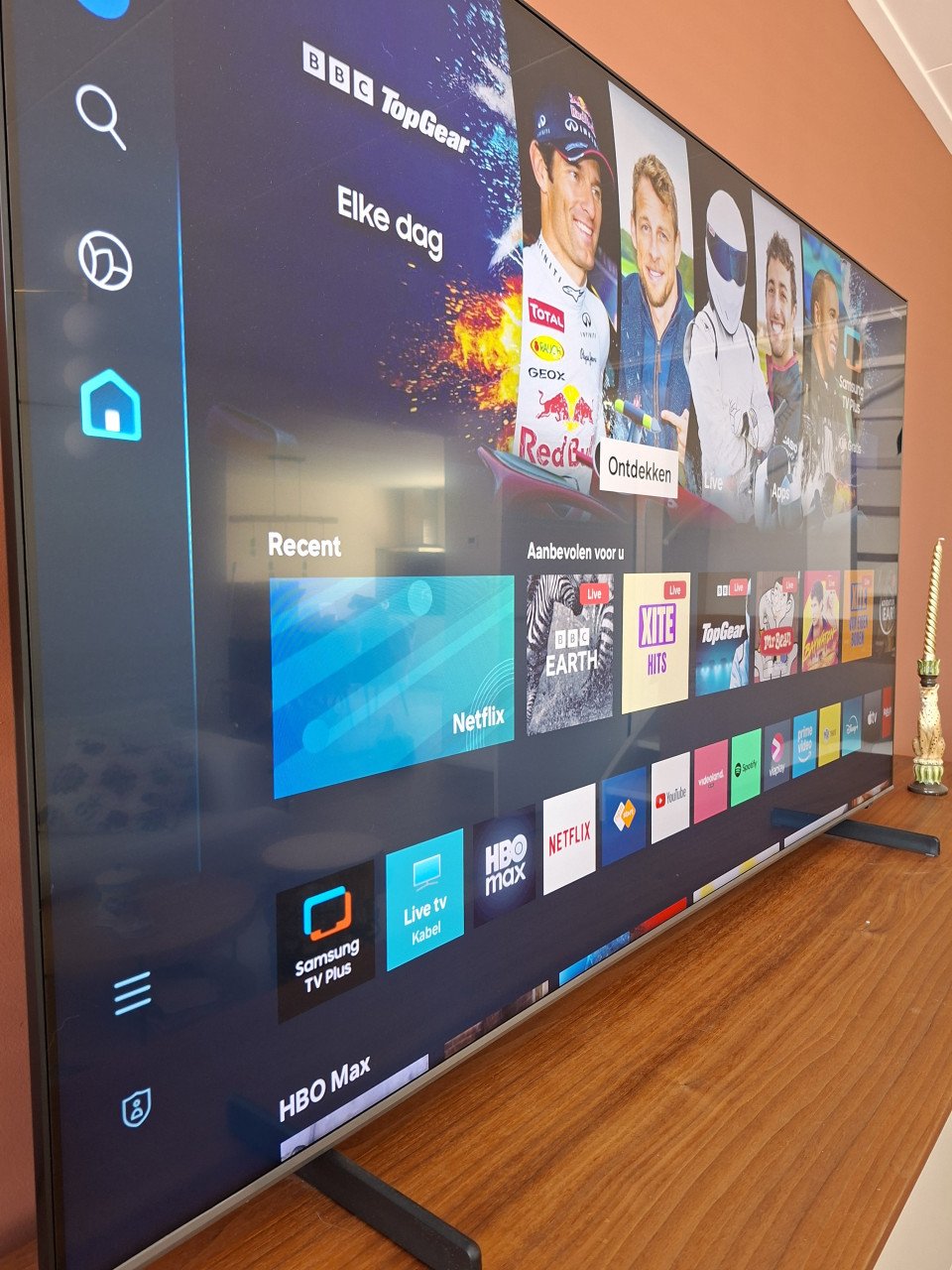 Samsung QLED tv 65Q64B – 65 inch – Amper gebruikt – Met doos
