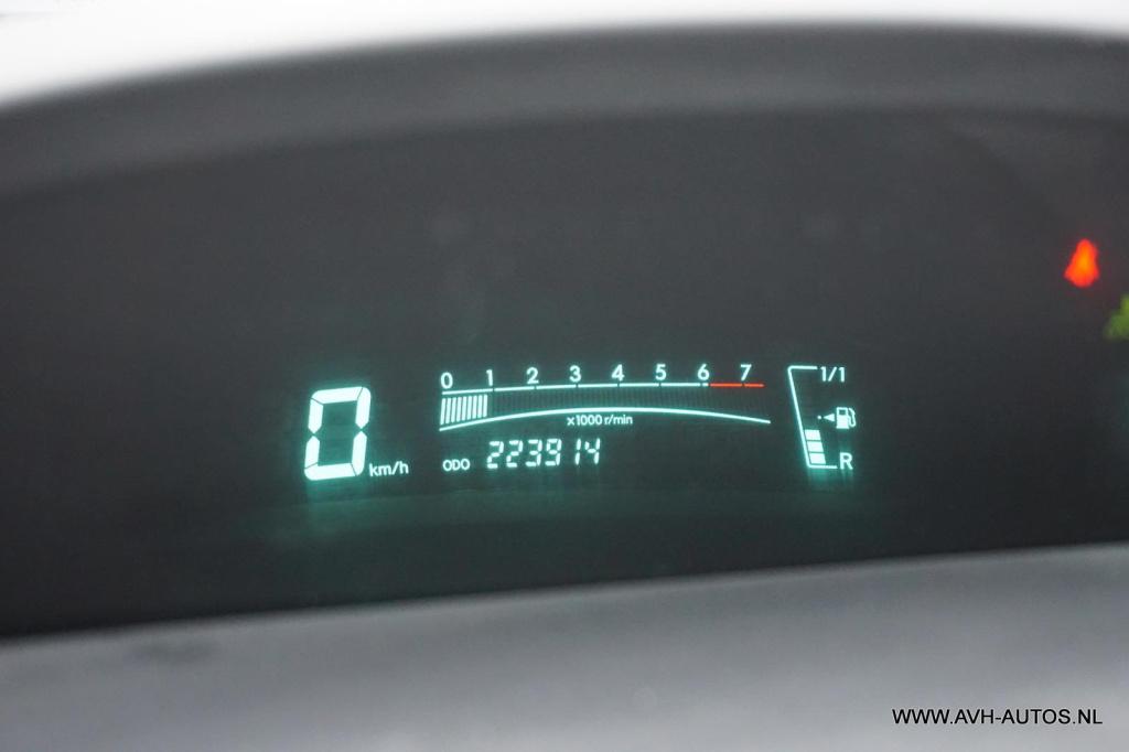 Toyota Yaris 1.0 vvti acces