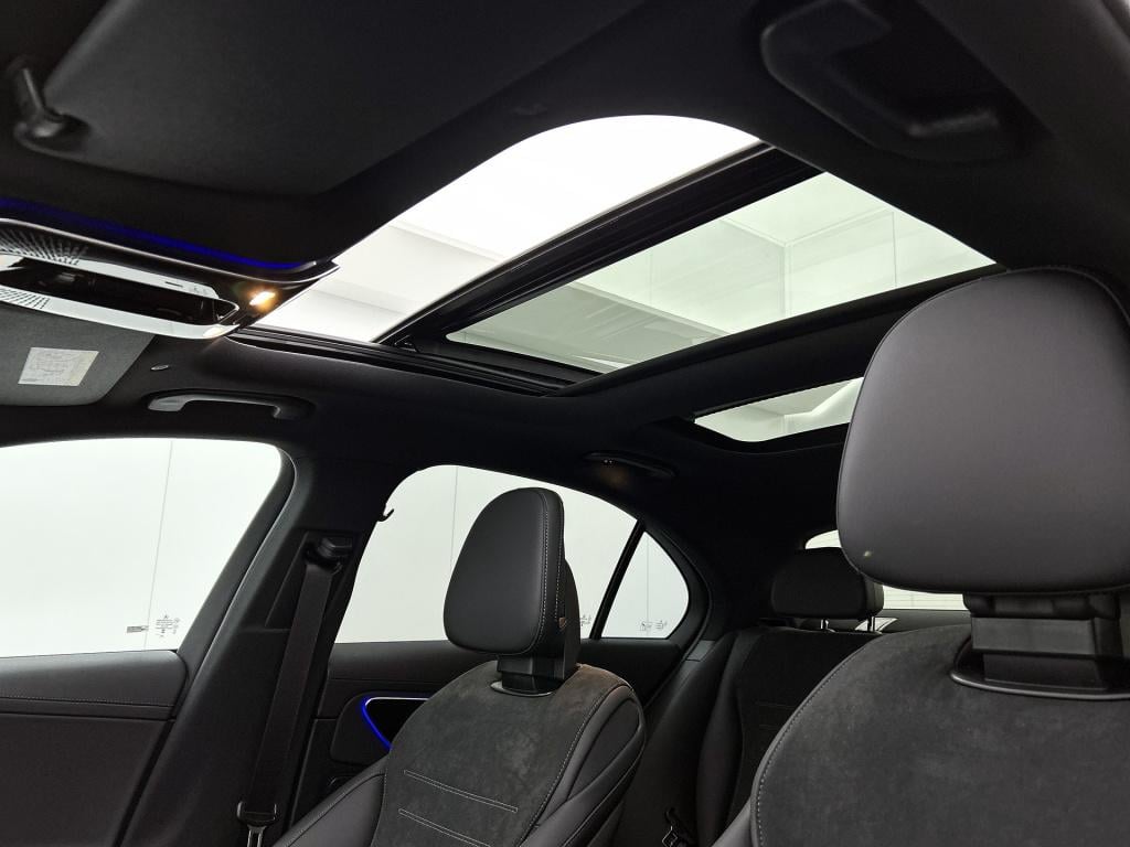 Mercedes-Benz C-Klasse 300 e business solution amg | nightpakket | trekhaak