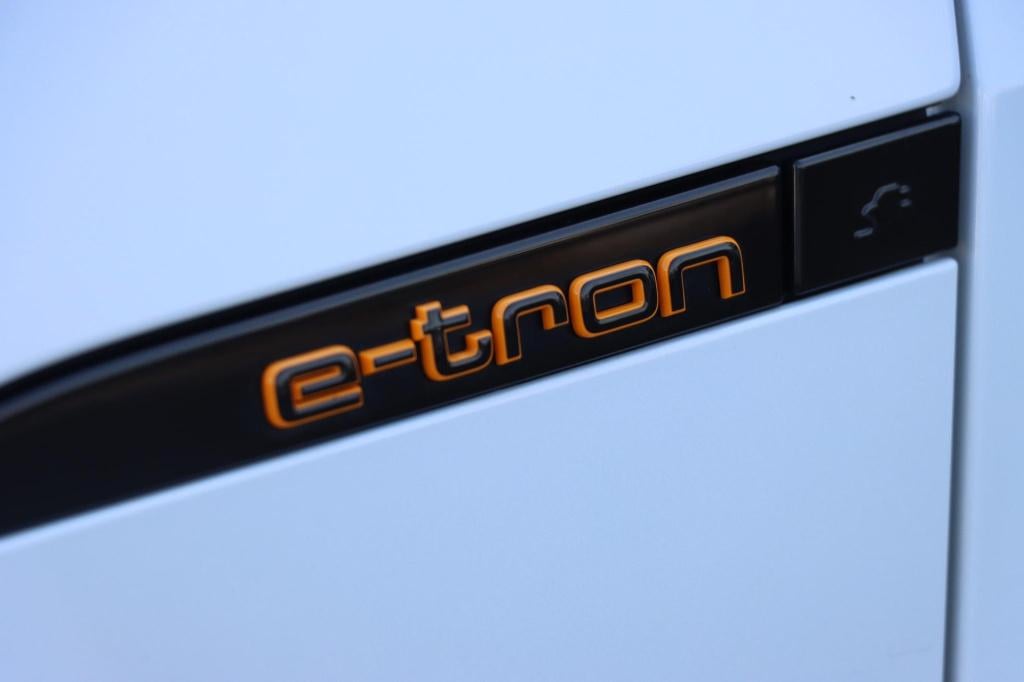 Audi E-tron sportback 55 quattro black edition 95 kwh s-line 408pk