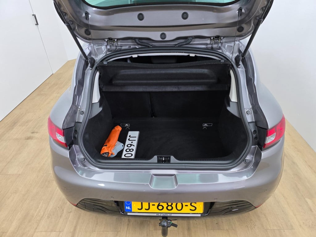Renault Clio 0.9 tce met cruisecontrol en trekhaak | tweedehands renault cl